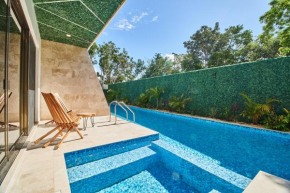 Sophisticated Chic Swim Up Apartment Lovely Terrace for Relaxing Rooftop Shared Swimming Pool